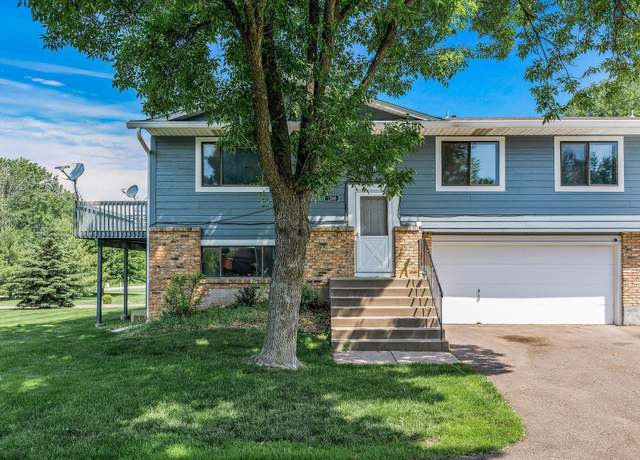 Property at 1260 Ferndale St N, Maplewood, MN 55119, 3 beds, 2 baths