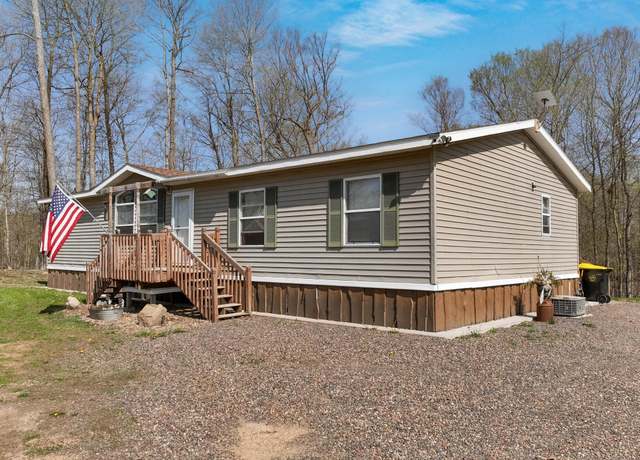 Property at 2462 8 1/2 St, Cumberland, WI 54829, 2 beds, 2 baths
