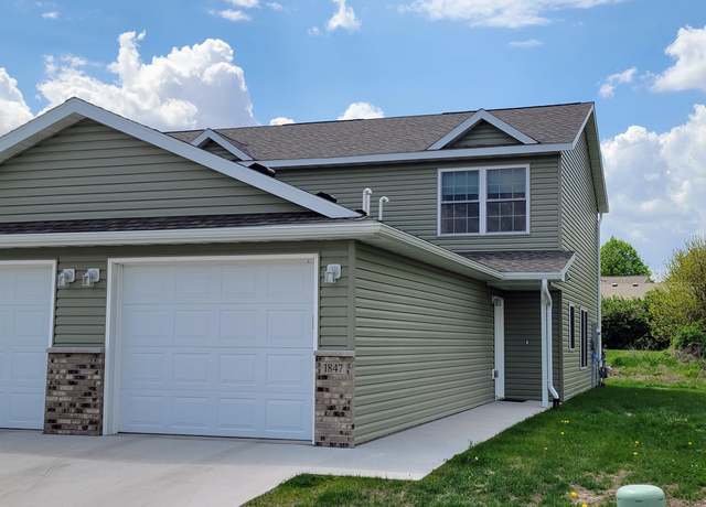 Property at 1847 Daniel Ln NE, Stewartville, MN 55976, 2 beds, 2 baths