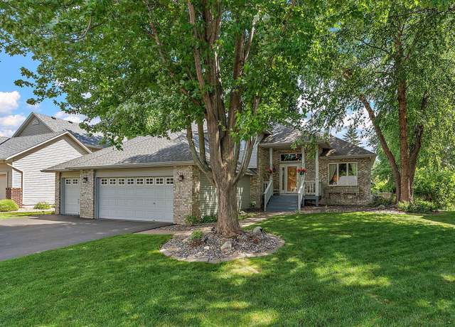 Property at 7807 21st St N, Oakdale, MN 55128, 4 beds, 3 baths