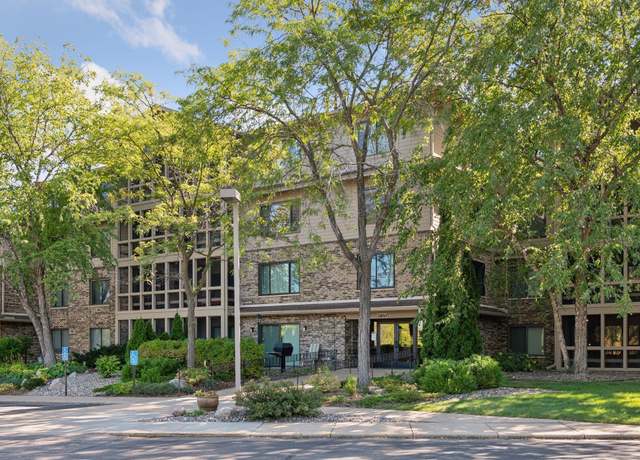Property at 3801 W 98th St #106, Bloomington, MN 55431, 1 bed, 2 baths