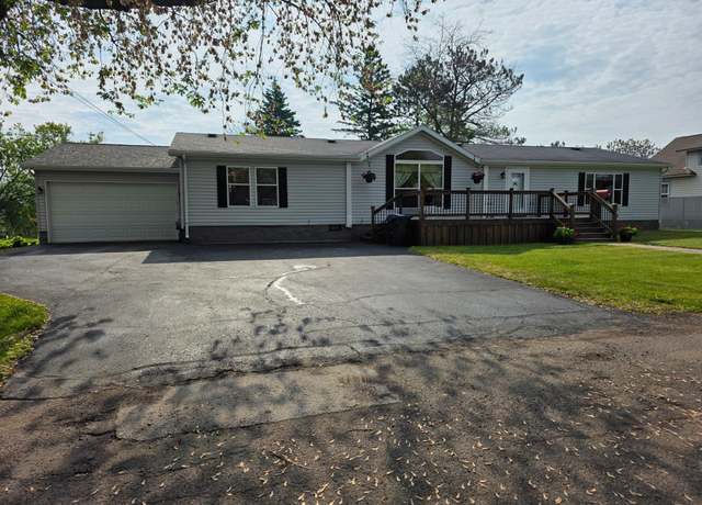 Property at 916 Spring Lake Rd, Cloquet, MN 55720, 3 beds, 2 baths