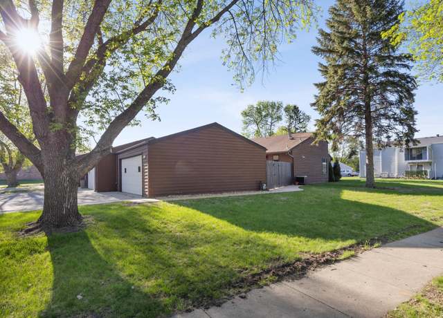 Property at 2318 15th St S Unit C11, Fargo, ND 58103, 2 beds, 2 baths