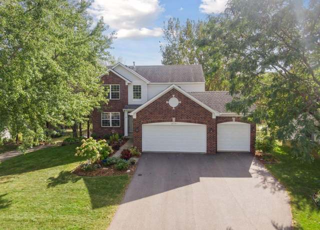 Property at 2715 Autumn Woods Dr, Chaska, MN 55318, 3 beds, 3 baths