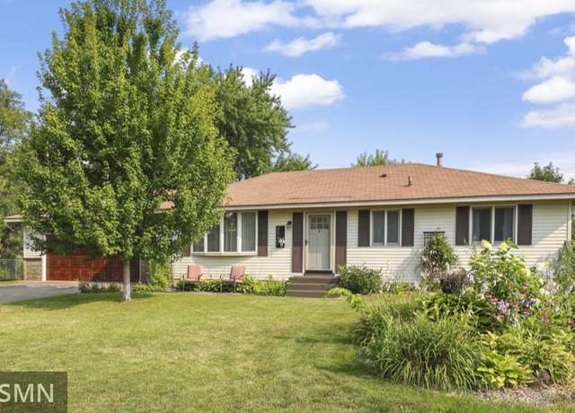 Property at 6545 Lower 169th St W, Lakeville, MN 55024, 4 beds, 2 baths