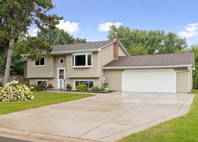 Property at 4592 Carolyn Ln, White Bear Lake, MN 55110, 4 beds, 2 baths