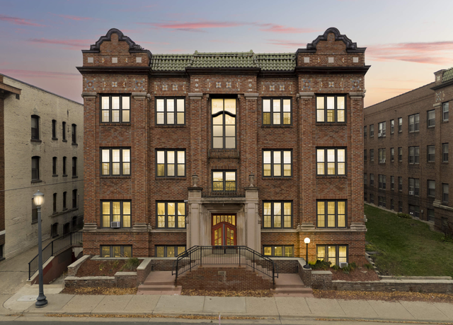 Property at 1820 1st Ave S #201, Minneapolis, MN 55403, 1 bed, 1 bath