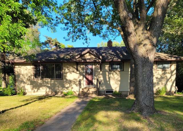Property at 1514 13th Ave S, Saint Cloud, MN 56301, 2 beds, 2 baths