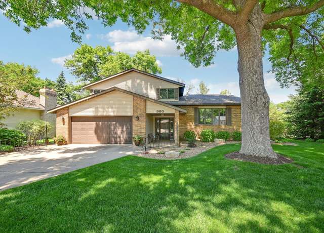 Property at 980 Southview Dr, Hastings, MN 55033, 4 beds, 4 baths