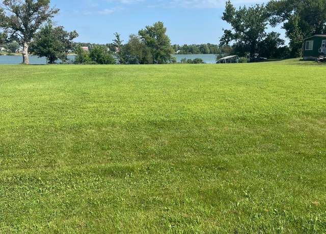 Property at 640 West Lake St W, Avoca, MN 56114