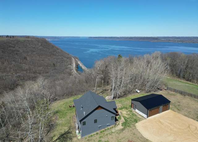Property at 26887 709th St, Lake City, MN 55041, 3 beds, 2 baths