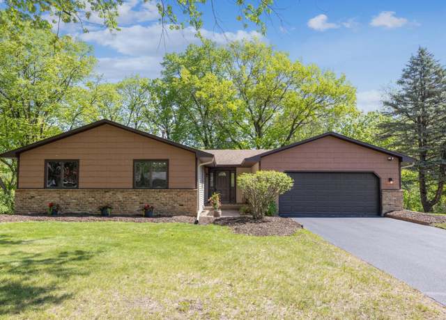 Property at 1588 Chatham Ave, Arden Hills, MN 55112, 3 beds, 3 baths