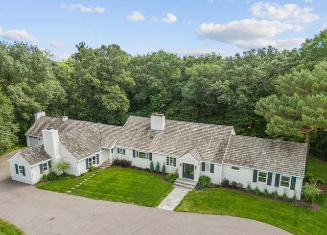 Property at 140 S Brown Rd, Orono, MN 55356, 5 beds, 5 baths