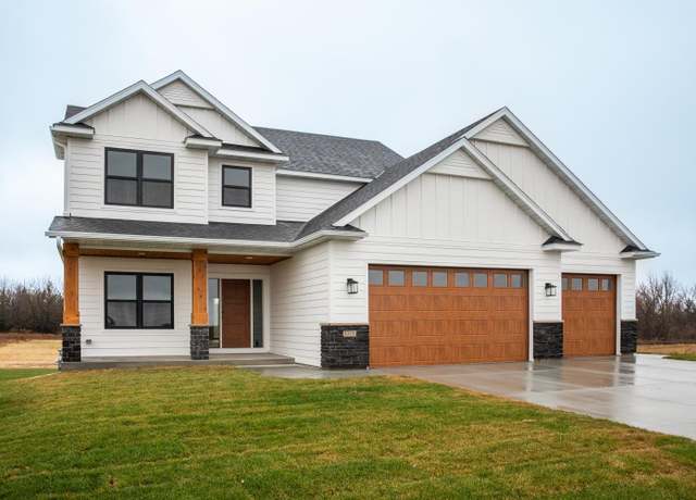 Property at 1701 20th Ave Cir NE, Kasson, MN 55944, 4 beds, 3 baths