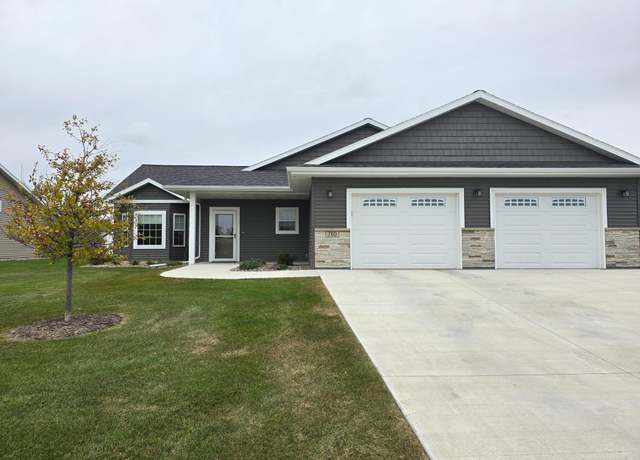 Property at 760 El Dorado St SE, Owatonna, MN 55060, 2 beds, 2 baths