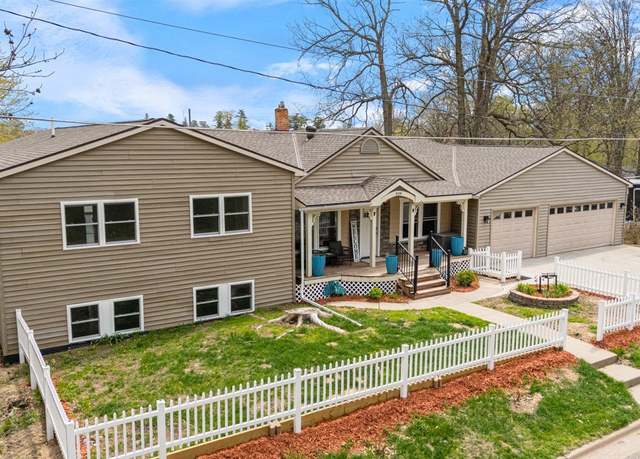 Property at 604 NW 16th Ave, Grand Rapids, MN 55744, 5 beds, 4 baths