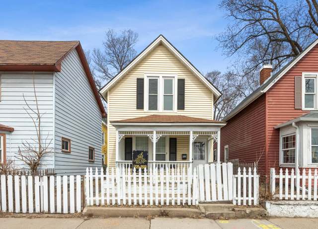 Property at 1804 E 26th St, Minneapolis, MN 55404, 2 beds, 1 bath