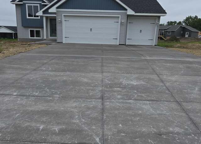 Property at 230 Eagle Ridge Dr, Roberts, WI 54023, 3 beds, 2 baths