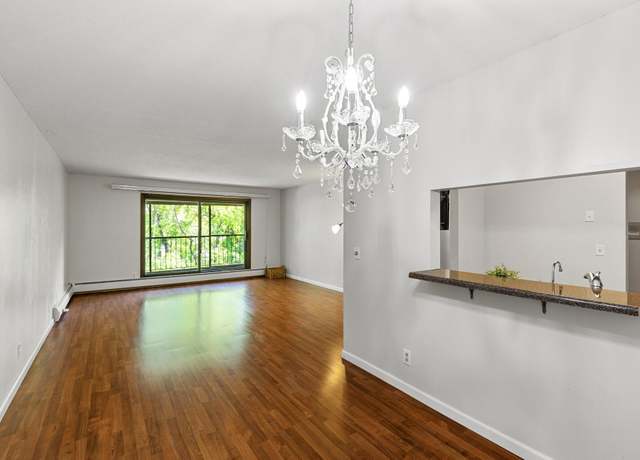 Property at 10441 Greenbrier Rd #315, Minnetonka, MN 55305, 2 beds, 2 baths
