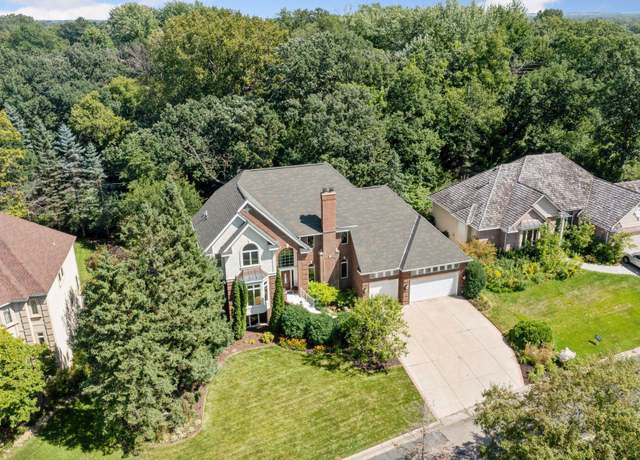 Property at 14709 White Oak Dr, Burnsville, MN 55337, 5 beds, 5 baths