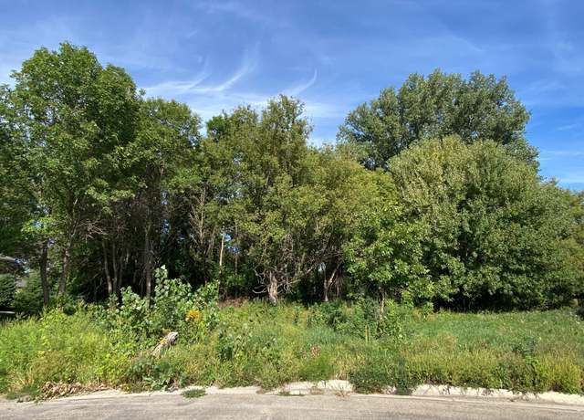 Property at 1435 SE Greenleaf Pl, Owatonna, MN 55060