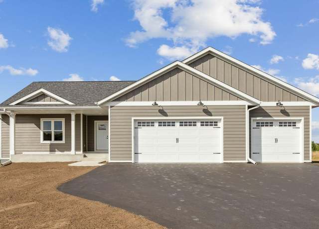Property at 2007 126th St, Star Prairie, WI 54017, 3 beds, 2 baths