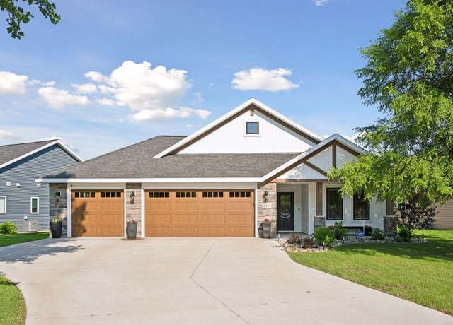Property at 2333 40th Ave S, Saint Cloud, MN 56301, 2 beds, 2 baths