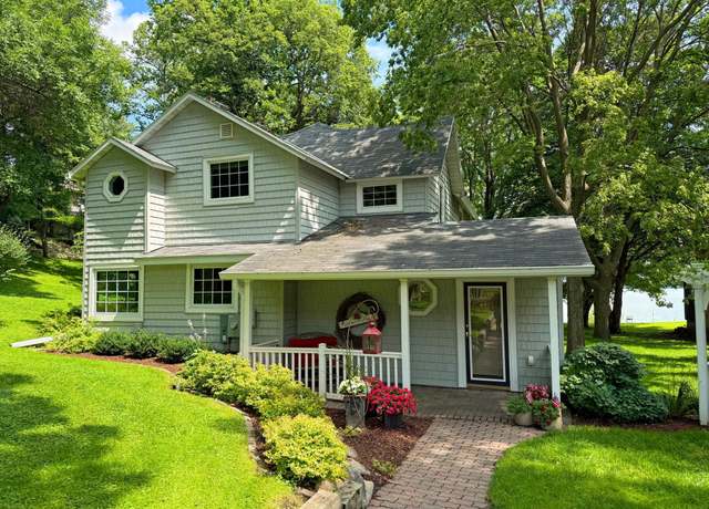 Property at 6911 Highway 71 NE, Willmar, MN 56201, 4 beds, 2 baths