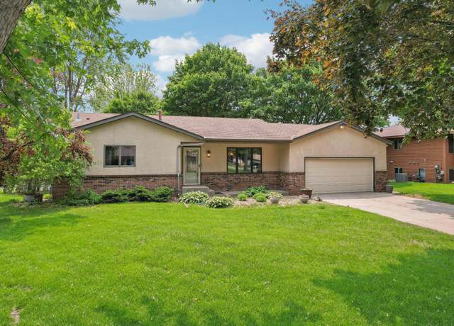 Property at 1852 13th Ave W, Shakopee, MN 55379, 4 beds, 2 baths