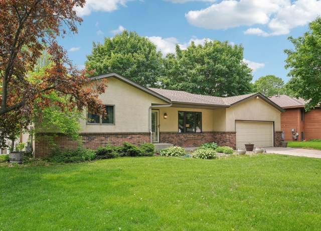 Property at 1852 13th Ave W, Shakopee, MN 55379, 4 beds, 2 baths