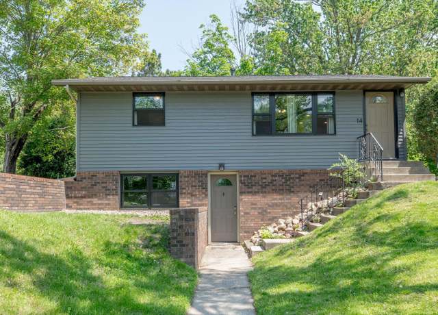 Property at 14 4th Ave N, Sauk Rapids, MN 56379, 3 beds, 2 baths