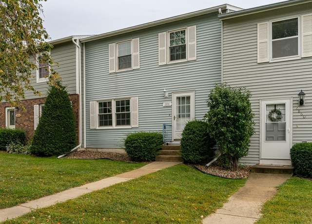 Property at 2858 25th St NW, Rochester, MN 55901, 3 beds, 3 baths