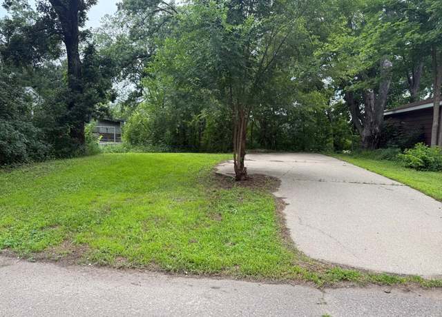 Property at 800 Highland Ave, Little Falls, MN 56345