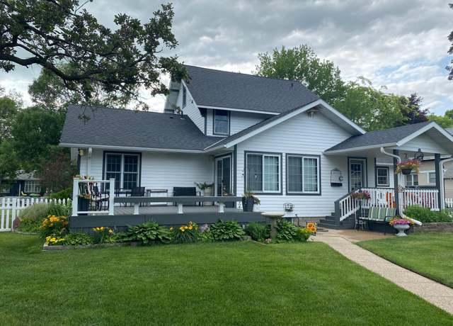 Property at 725 12th St S, Benson, MN 56215, 5 beds, 4 baths
