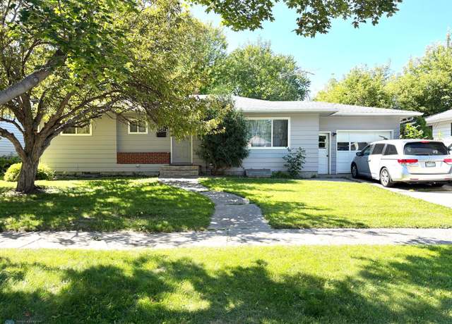 Property at 1107 17th St S, Moorhead, MN 56560, 5 beds, 2 baths