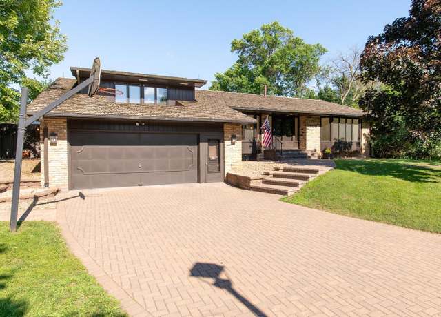 Property at 6700 Rosemary Ln, Edina, MN 55439, 4 beds, 4 baths