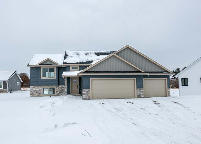 Property at 1643 75th Ave, Hammond, WI 54015, 2 beds, 2 baths