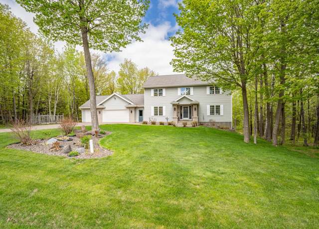 Property at 4975 Maribe Dr, Hermantown, MN 55811, 5 beds, 4 baths