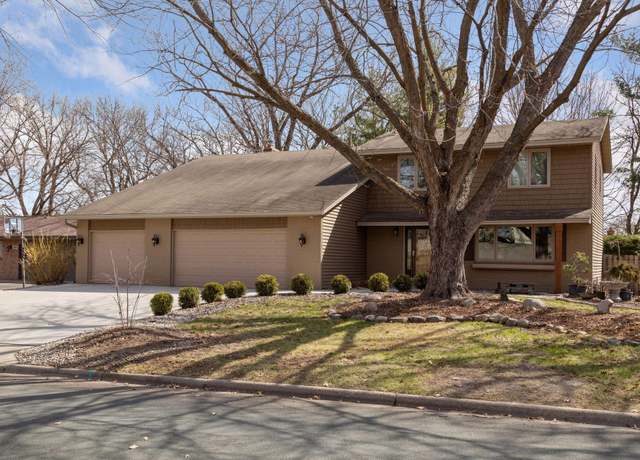 Property at 15011 Oakland Ave, Burnsville, MN 55306, 5 beds, 4 baths