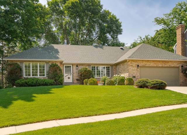 Property at 1912 Folwell Dr SW, Rochester, MN 55902, 4 beds, 3 baths