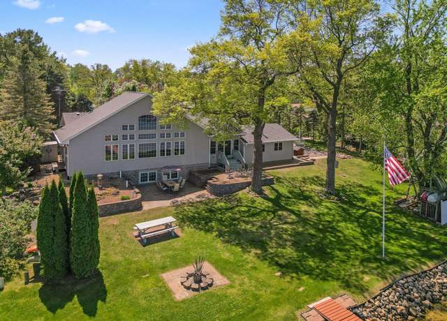 Property at 1823 313th Ave NE, Isanti Twp, MN 55008, 4 beds, 3 baths
