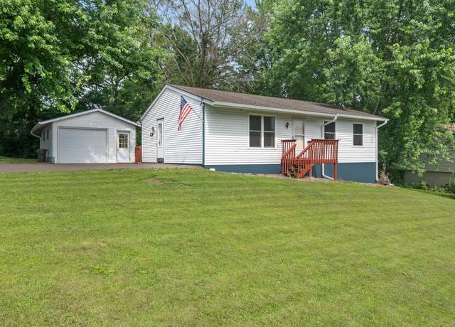 Property at 851 Marjorie St, Hammond, WI 54015, 3 beds, 1 bath