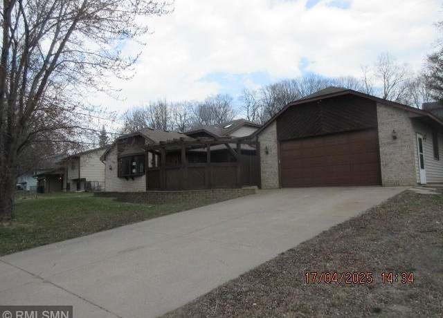 Property at 8883 Autumn Oaks Dr, Rockford, MN 55373, 3 beds, 3 baths