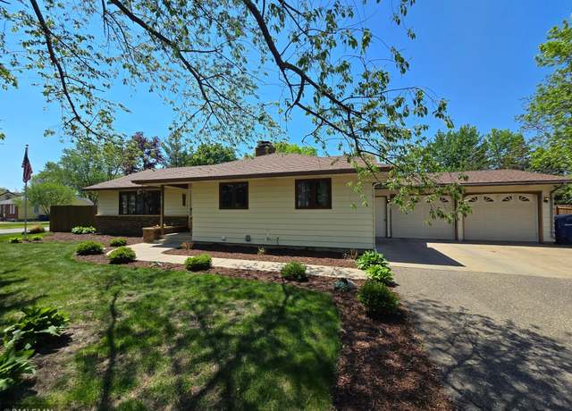 Property at 1615 10th Ave S, Saint Cloud, MN 56301, 3 beds, 3 baths