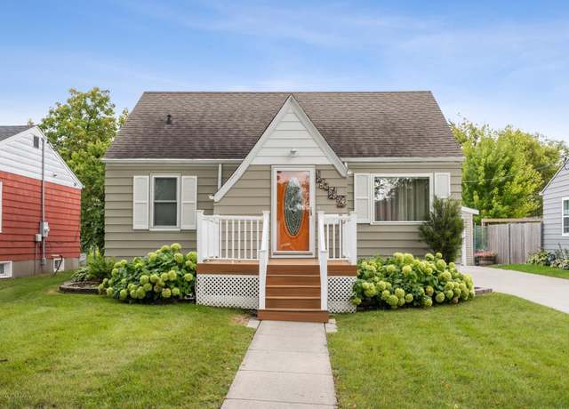 Property at 1409 7th St N, Fargo, ND 58102, 2 beds, 1 bath