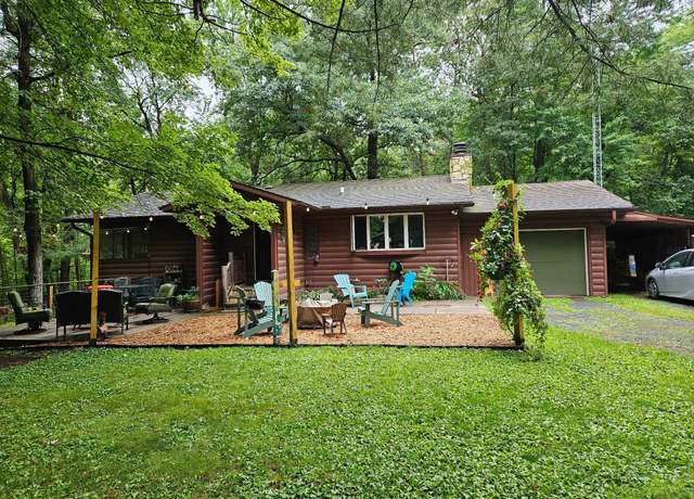Property at 635 140th St, Garfield Twp, WI 54001, 3 beds, 2 baths