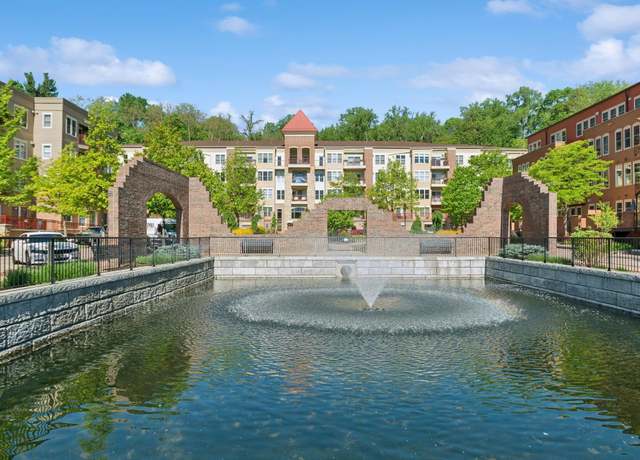 Property at 630 Main St N #203, Stillwater, MN 55082, 2 beds, 2 baths