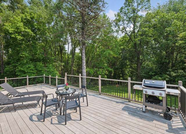 Property at 4109 W 84th St, Bloomington, MN 55437, 5 beds, 2 baths
