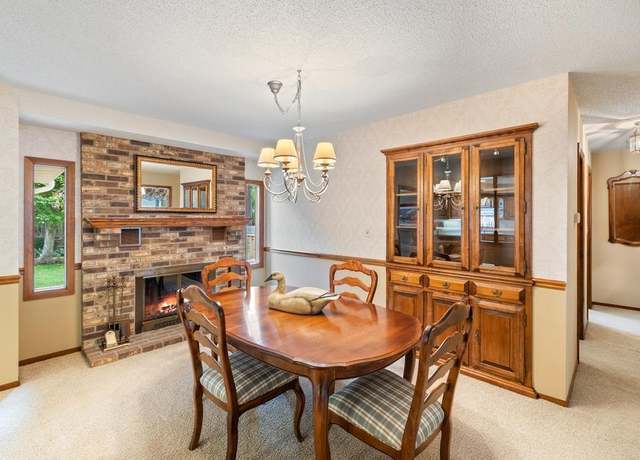 Property at 2165 Holloway Ave E, Maplewood, MN 55109, 2 beds, 2 baths