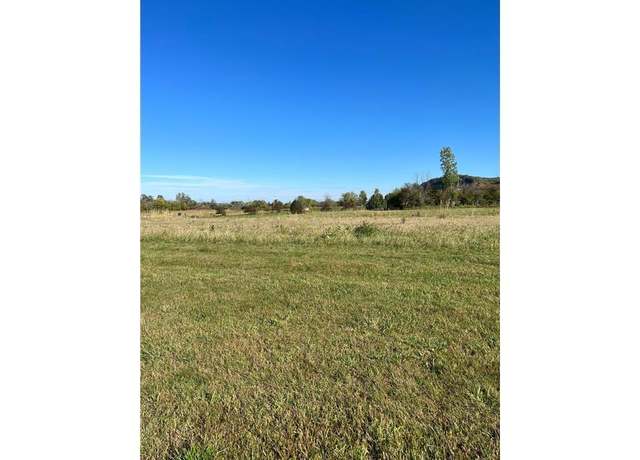 Property at 118 Medinah Cir E, Lake City, MN 55041